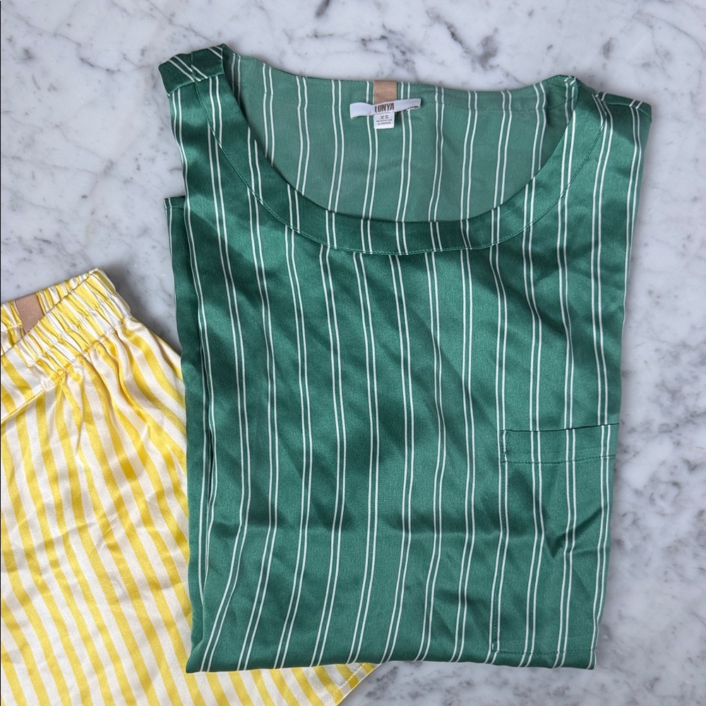 Lunya PJ  Set - Picture 2 of 6